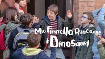 Mio fratello rincorre i dinosauri (2019)